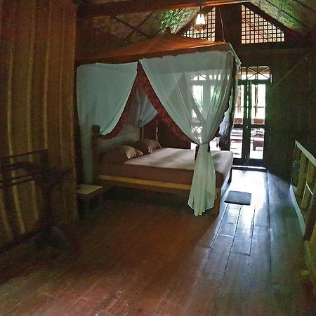 Happy Ria Homestay & Guesthouse Bukit Lawang Eksteriør billede