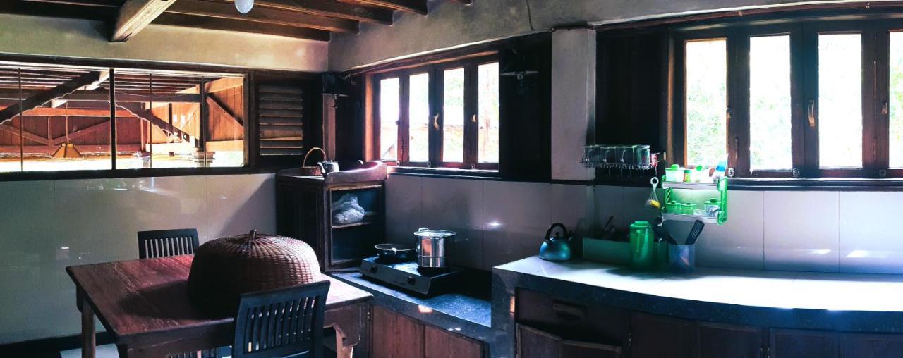 Happy Ria Homestay & Guesthouse Bukit Lawang Eksteriør billede